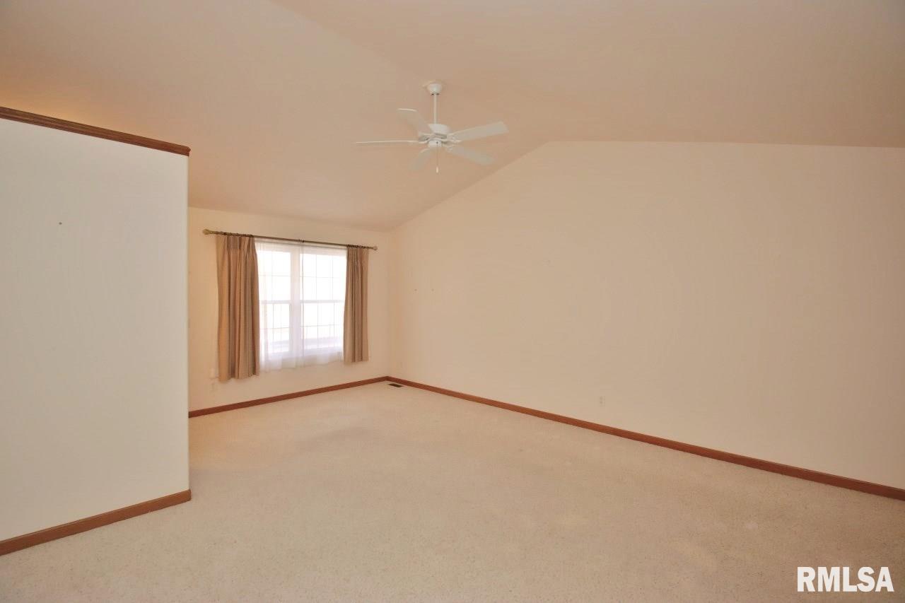 1424 Fairview Court Pekin, IL 61554 - Photo 30 of 56