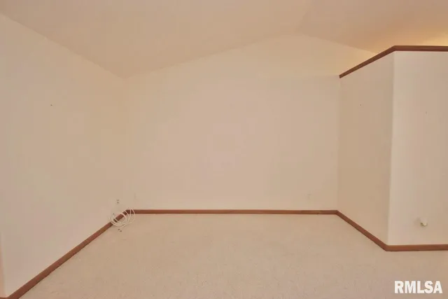 $225,000 | 1424 Fairview Court, Pekin, IL 61554