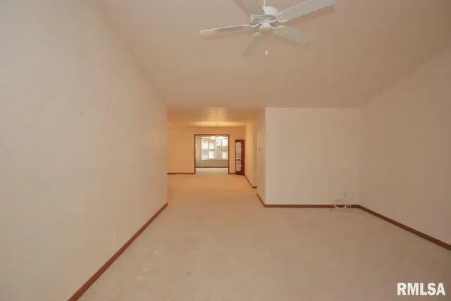 $225,000 | 1424 Fairview Court, Pekin, IL 61554