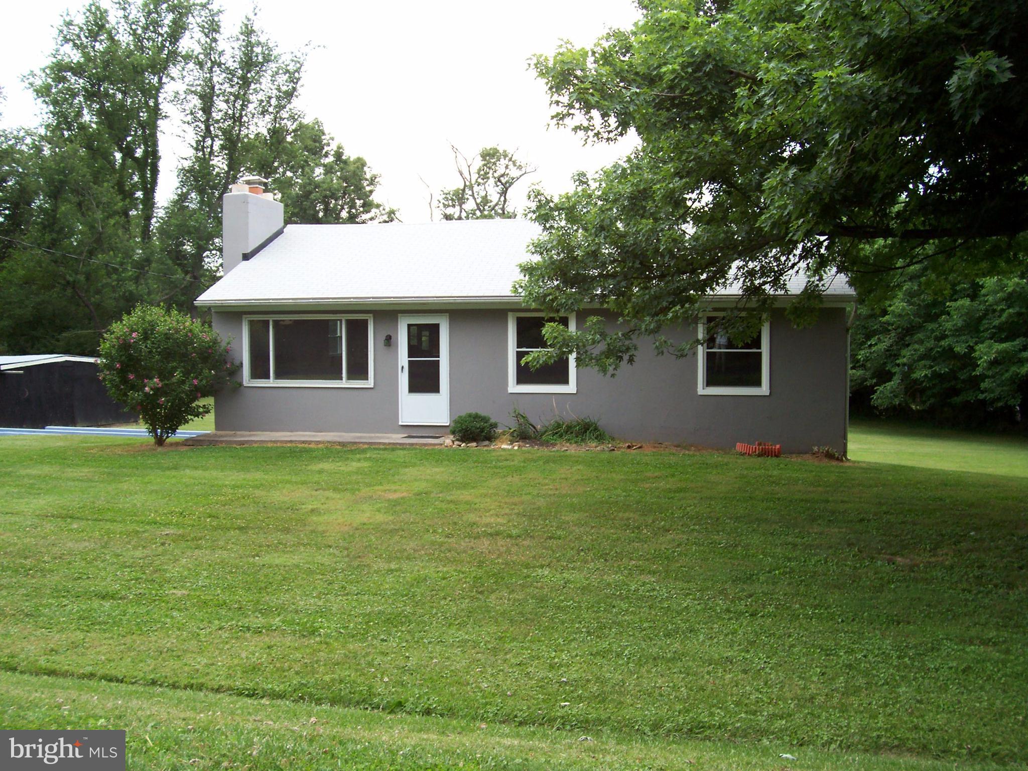 22345 St Louis Road Middleburg, VA 20117 - Photo 1 of 26 Exterior (Front)