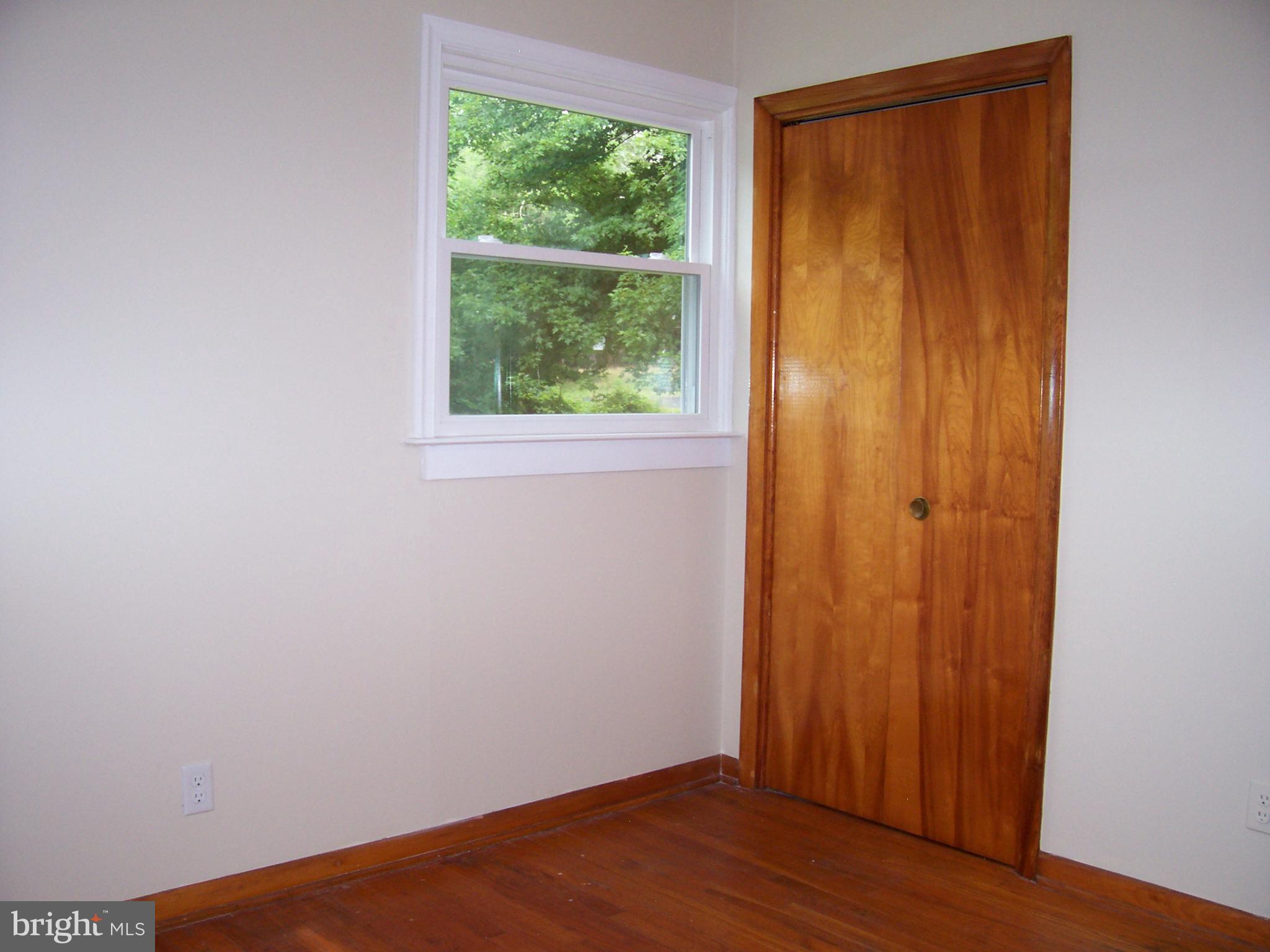 22345 St Louis Road Middleburg, VA 20117 - Photo 13 of 26 Bedroom