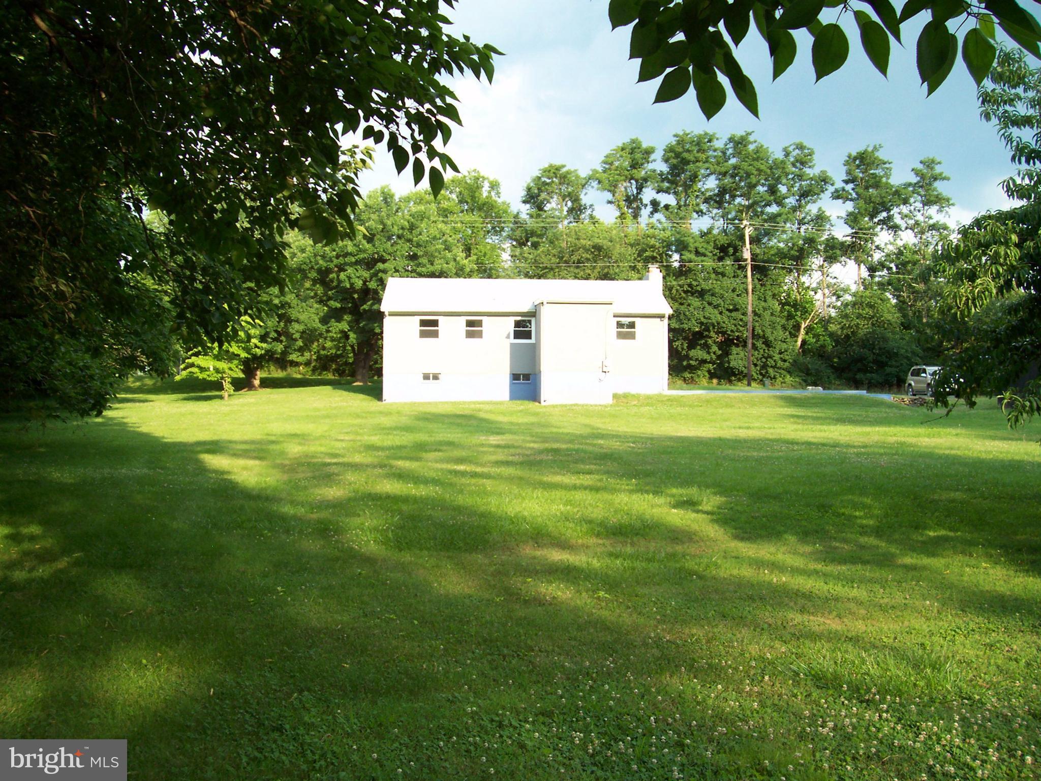 22345 St Louis Road Middleburg, VA 20117 - Photo 20 of 26 Exterior (Rear)