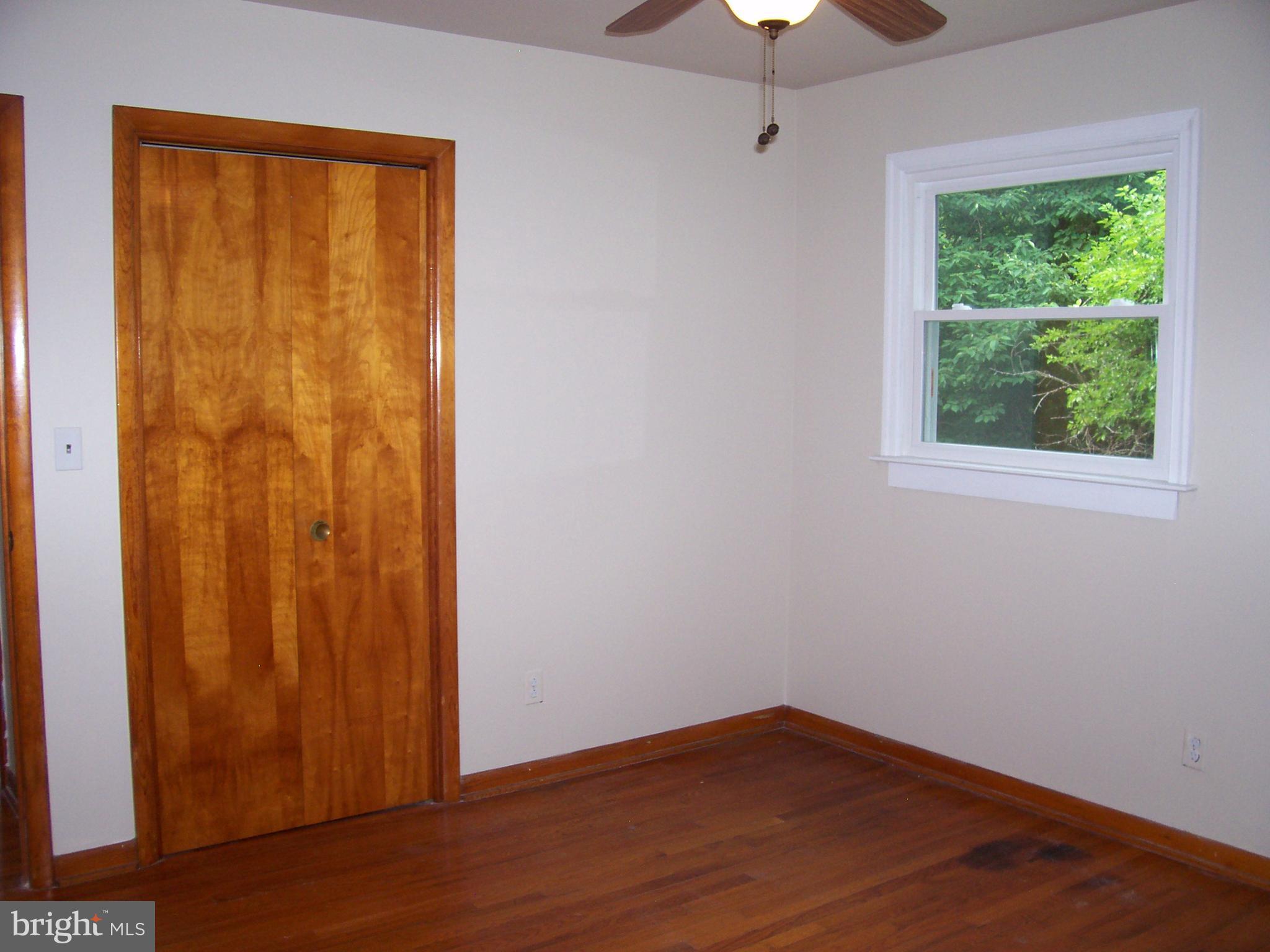22345 St Louis Road Middleburg, VA 20117 - Photo 10 of 26 Bedroom