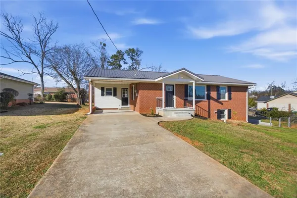 $299,900 | 308 West South 5th Street, Seneca, SC 29678