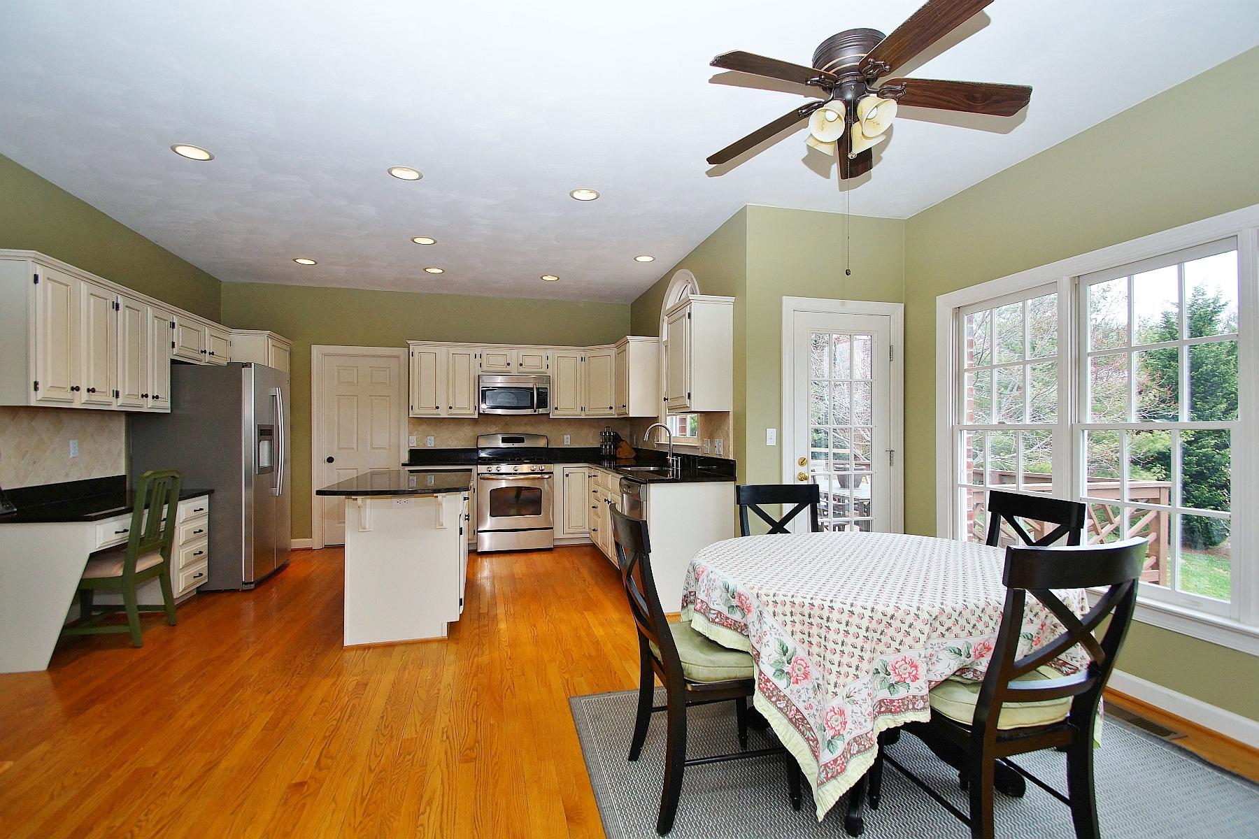6001 Sulgrave Road Roanoke, VA 24018 - Photo 18 of 81 dsc04040.jpg