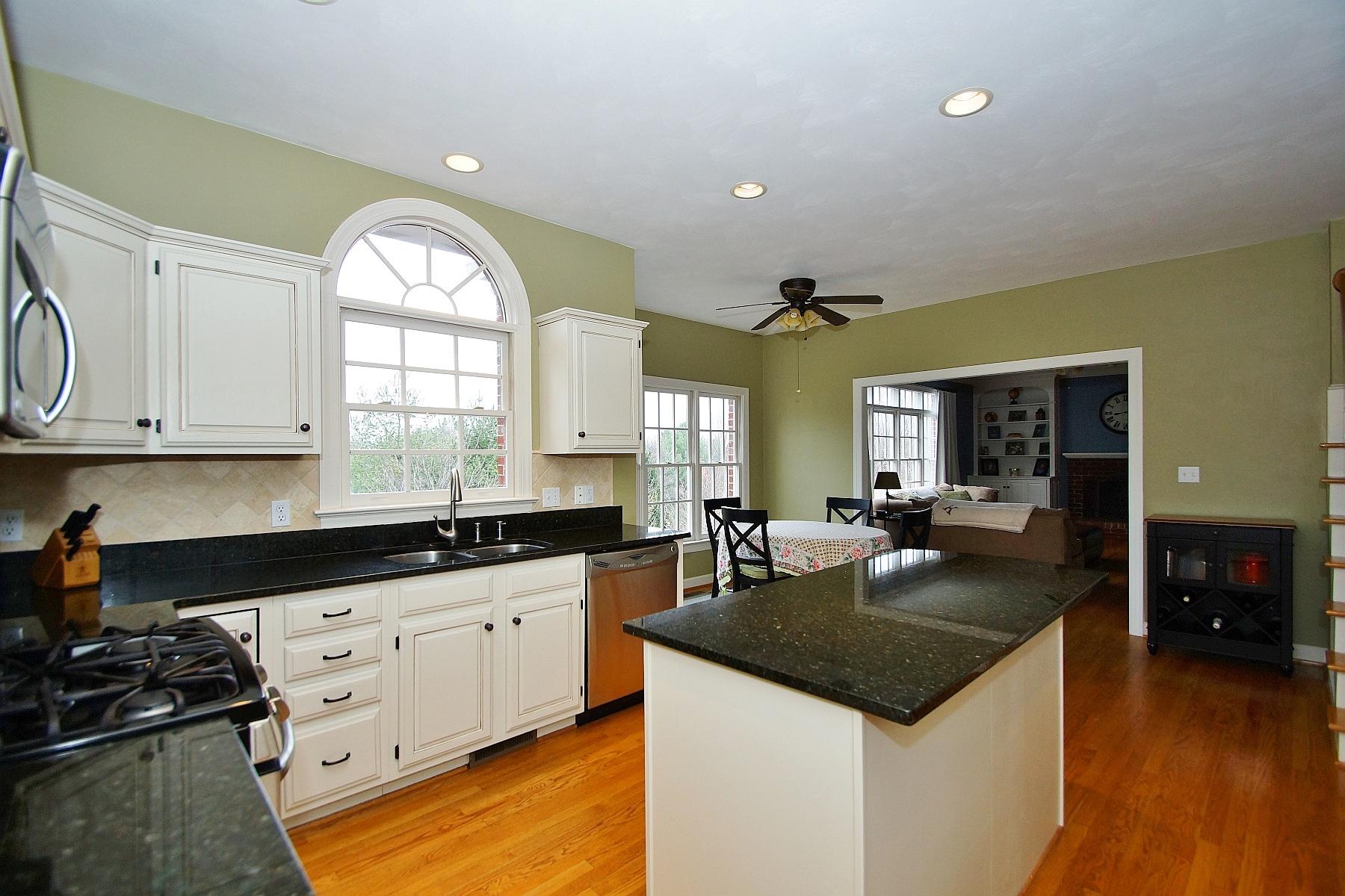 6001 Sulgrave Road Roanoke, VA 24018 - Photo 23 of 81 dsc04058.jpg