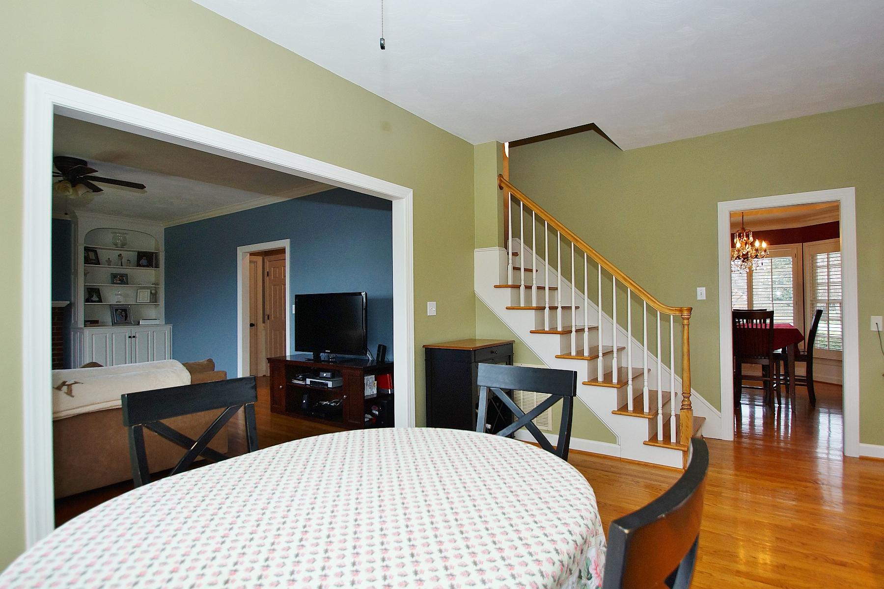 6001 Sulgrave Road Roanoke, VA 24018 - Photo 26 of 81 dsc04068.jpg