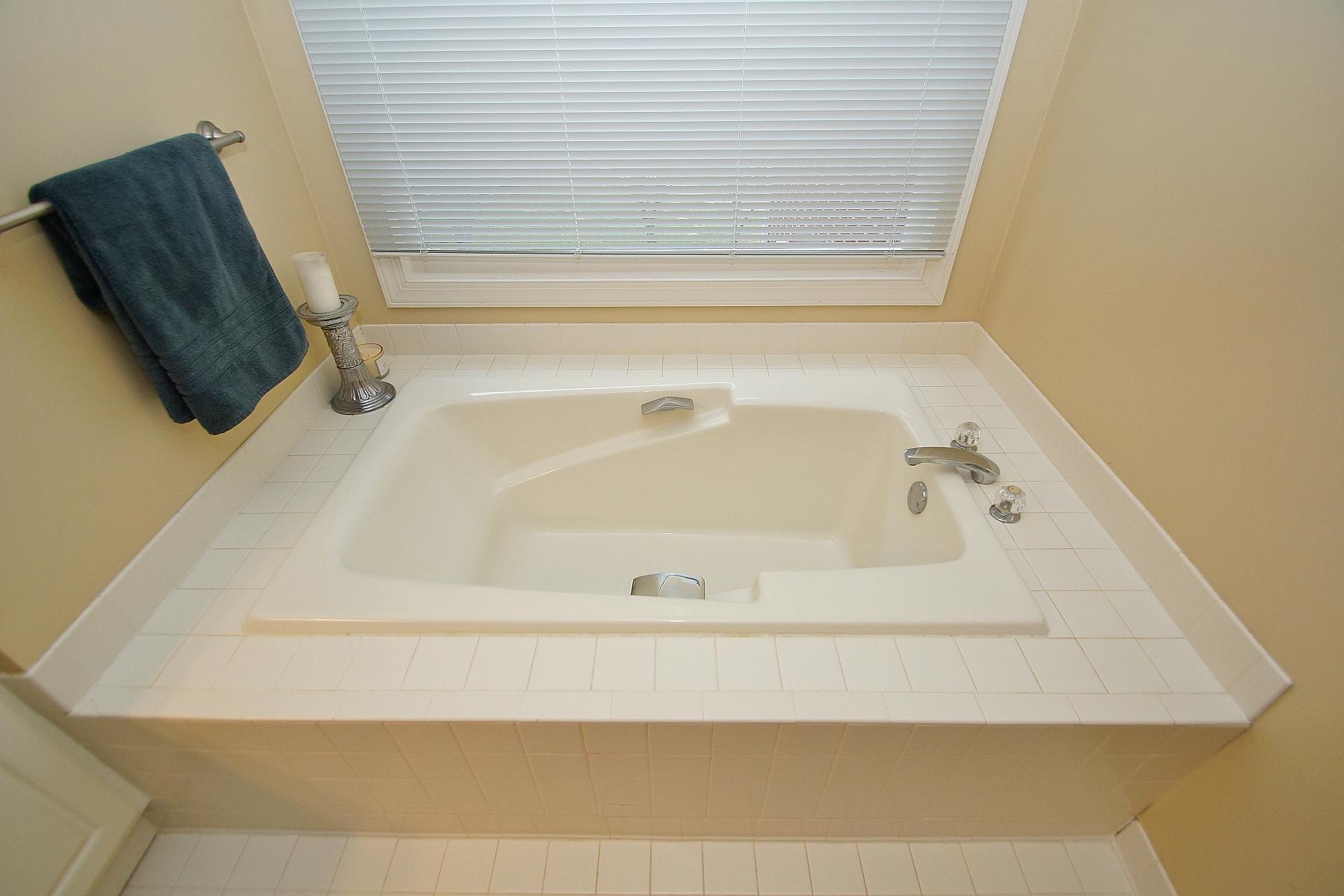 6001 Sulgrave Road Roanoke, VA 24018 - Photo 48 of 81 dsc04118.jpg