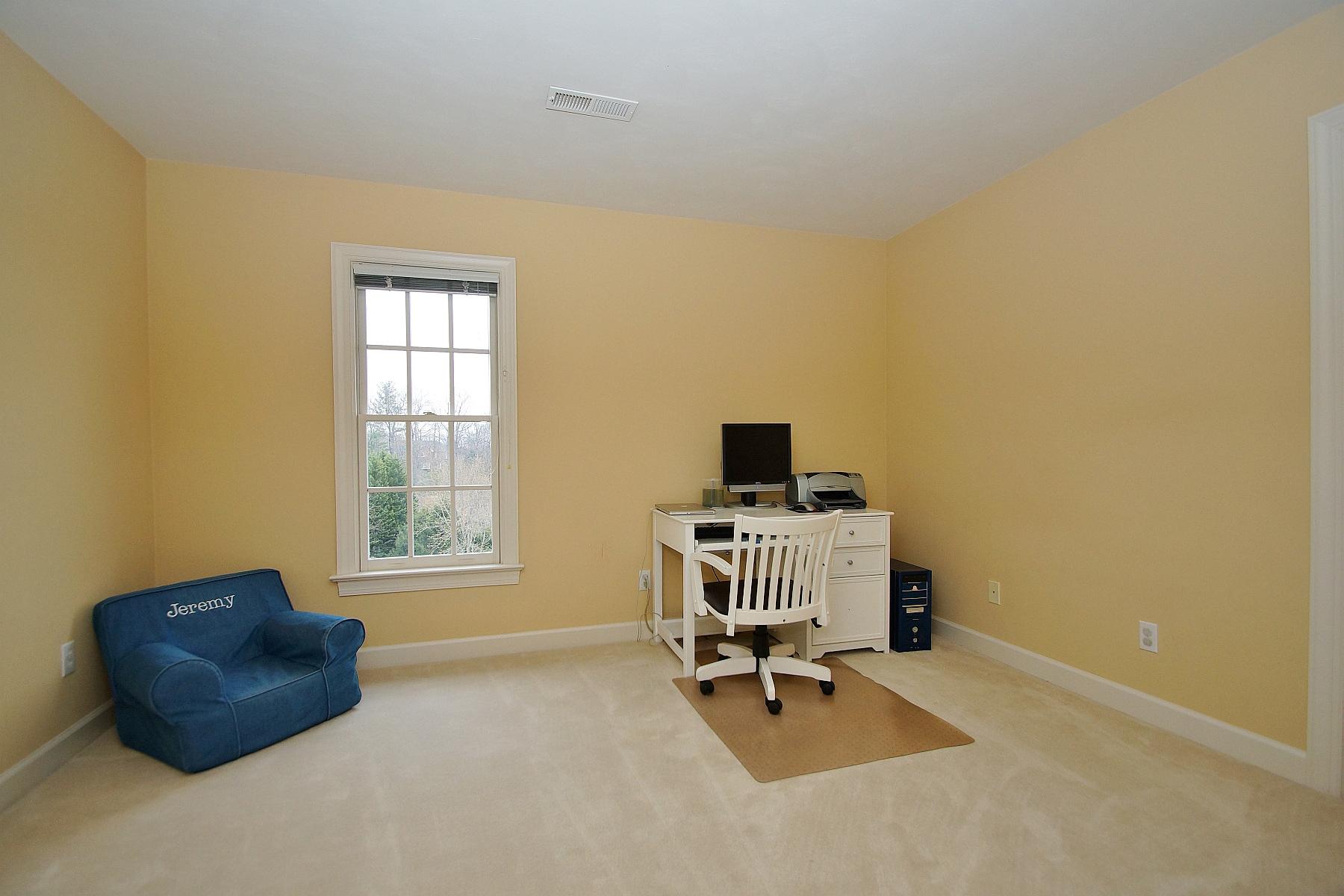 6001 Sulgrave Road Roanoke, VA 24018 - Photo 53 of 81 dsc04122.jpg