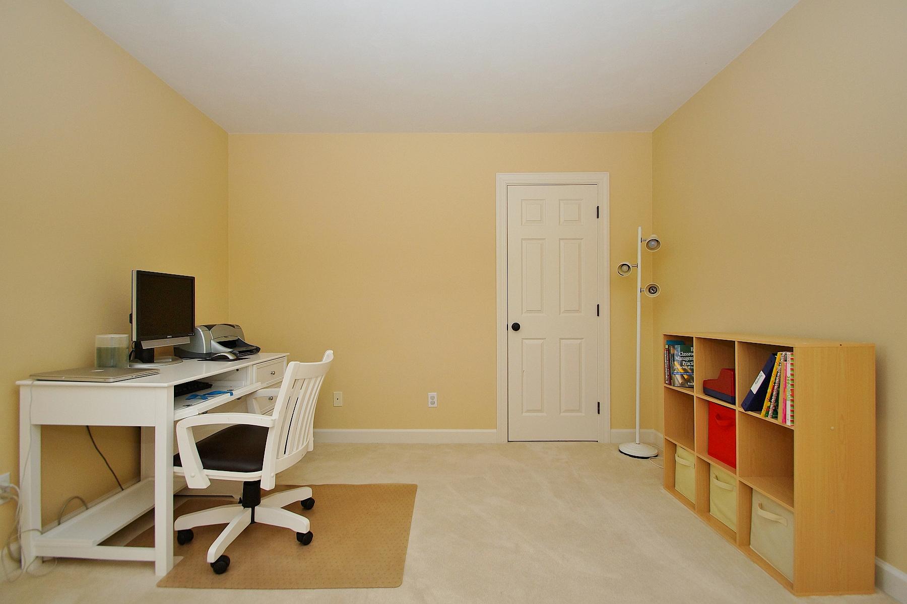 6001 Sulgrave Road Roanoke, VA 24018 - Photo 54 of 81 dsc04125.jpg