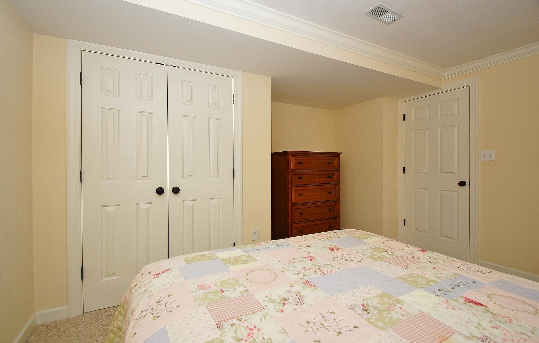 6001 Sulgrave Road Roanoke, VA 24018 - Photo 70 of 81 dsc04164.jpg