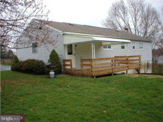 923 Independence Road Norristown, PA 19403 - Photo 2 of 5 Gallery Image 2