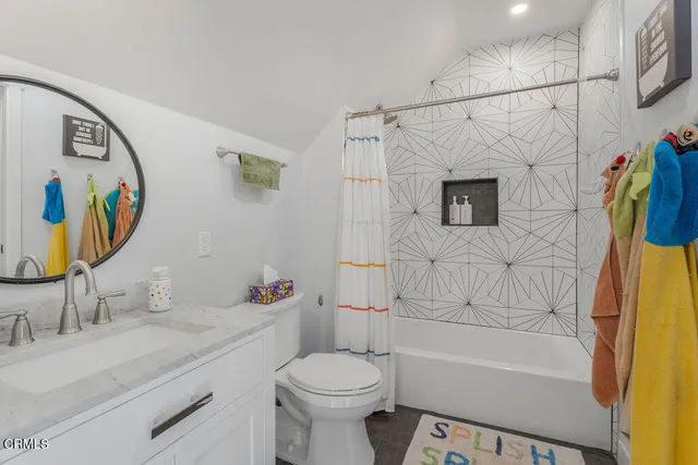 $1,725,000 | 3500 Fairchild Street, La Crescenta, CA 91214