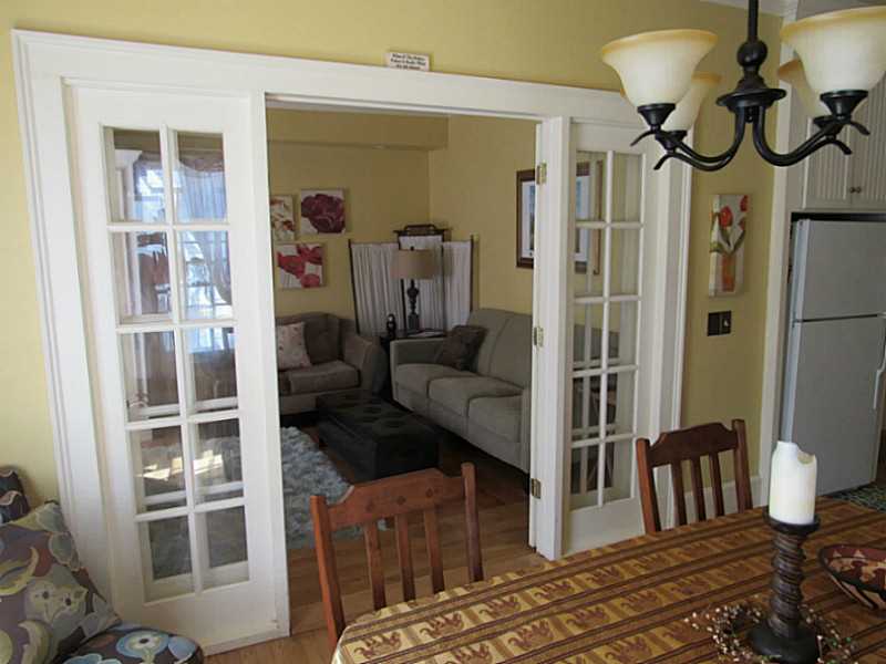 147 Water Street, Unit 2N Warren, RI 02885 - Photo 10 of 17 Living Room.