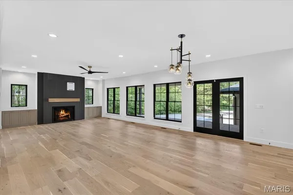 $1,800,000 | 643 Marshall Avenue, St. Louis, MO 63119