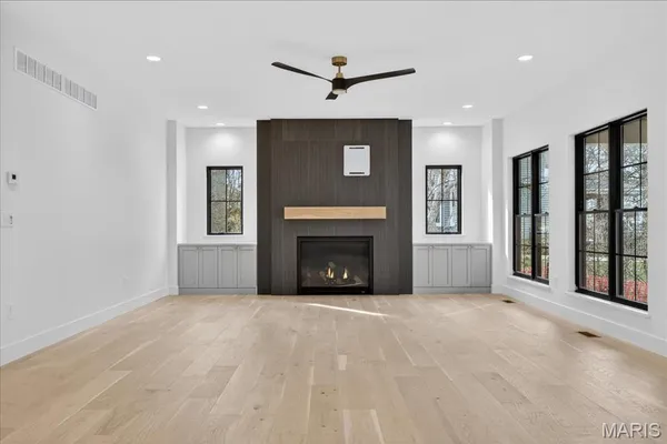 $1,800,000 | 643 Marshall Avenue, St. Louis, MO 63119