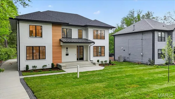 $1,800,000 | 643 Marshall Avenue, St. Louis, MO 63119