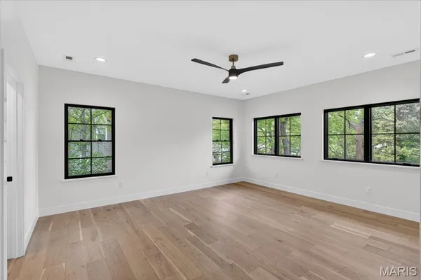 $1,800,000 | 643 Marshall Avenue, St. Louis, MO 63119
