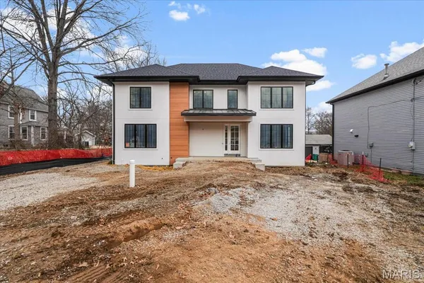 $1,800,000 | 643 Marshall Avenue, St. Louis, MO 63119