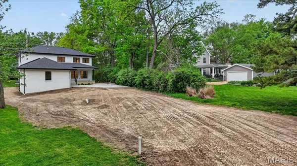 $1,800,000 | 643 Marshall Avenue, St. Louis, MO 63119