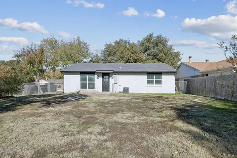 $329,900 | 5512 Gates Drive, The Colony, TX 75056