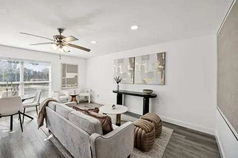 $329,900 | 5512 Gates Drive, The Colony, TX 75056