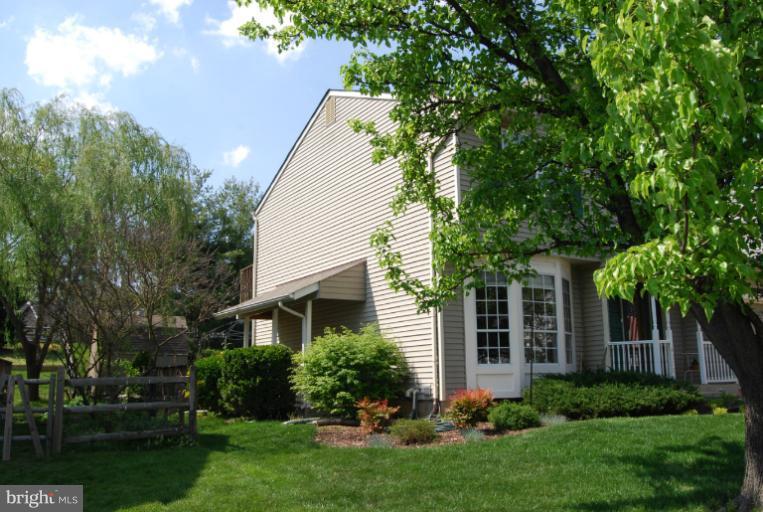 4308 Spring Avenue Halethorpe, MD 21227 - Photo 7 of 21 a view of a house with garden and plants