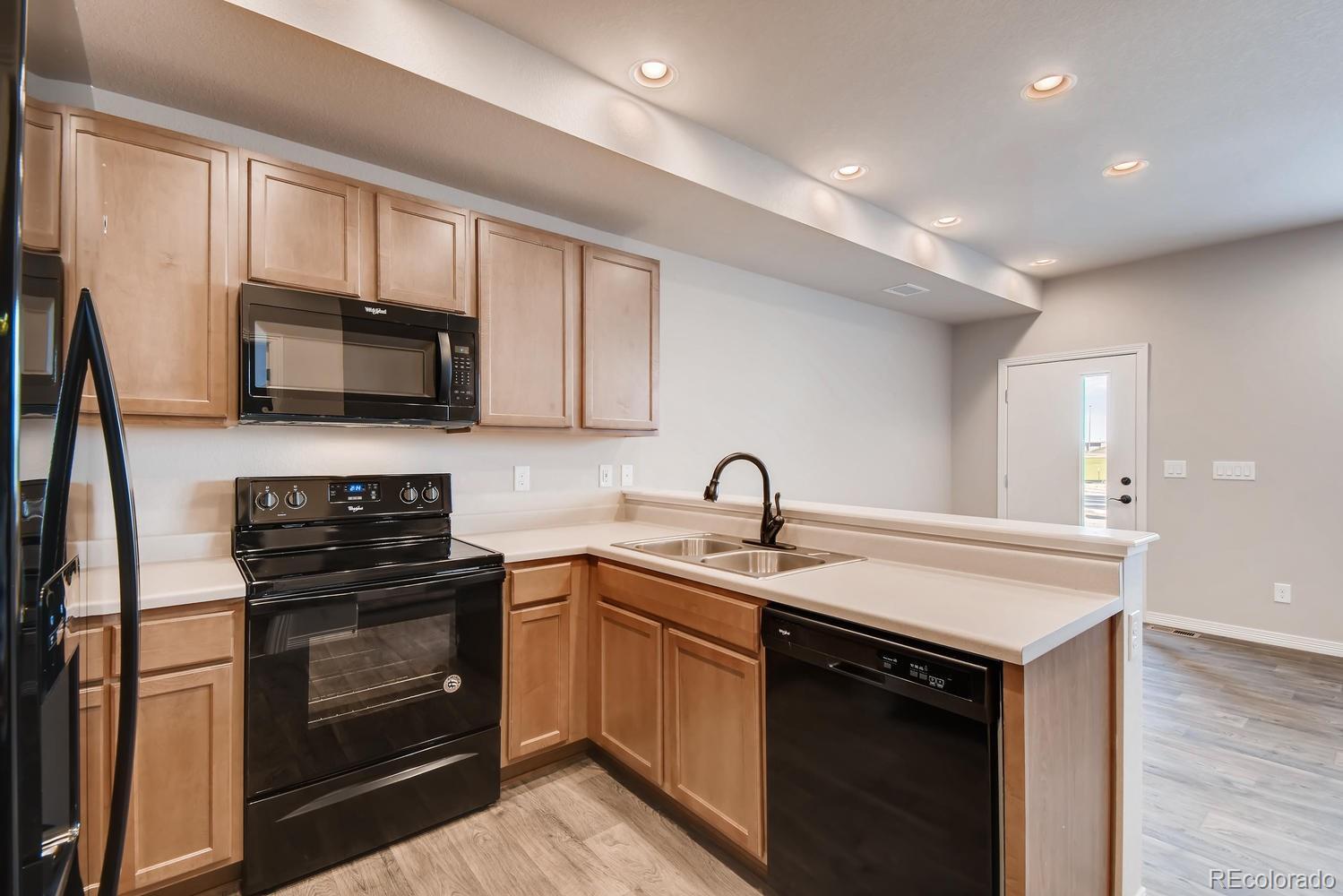 4767 Memphis Street Denver, CO 80239 - Photo 7 of 11