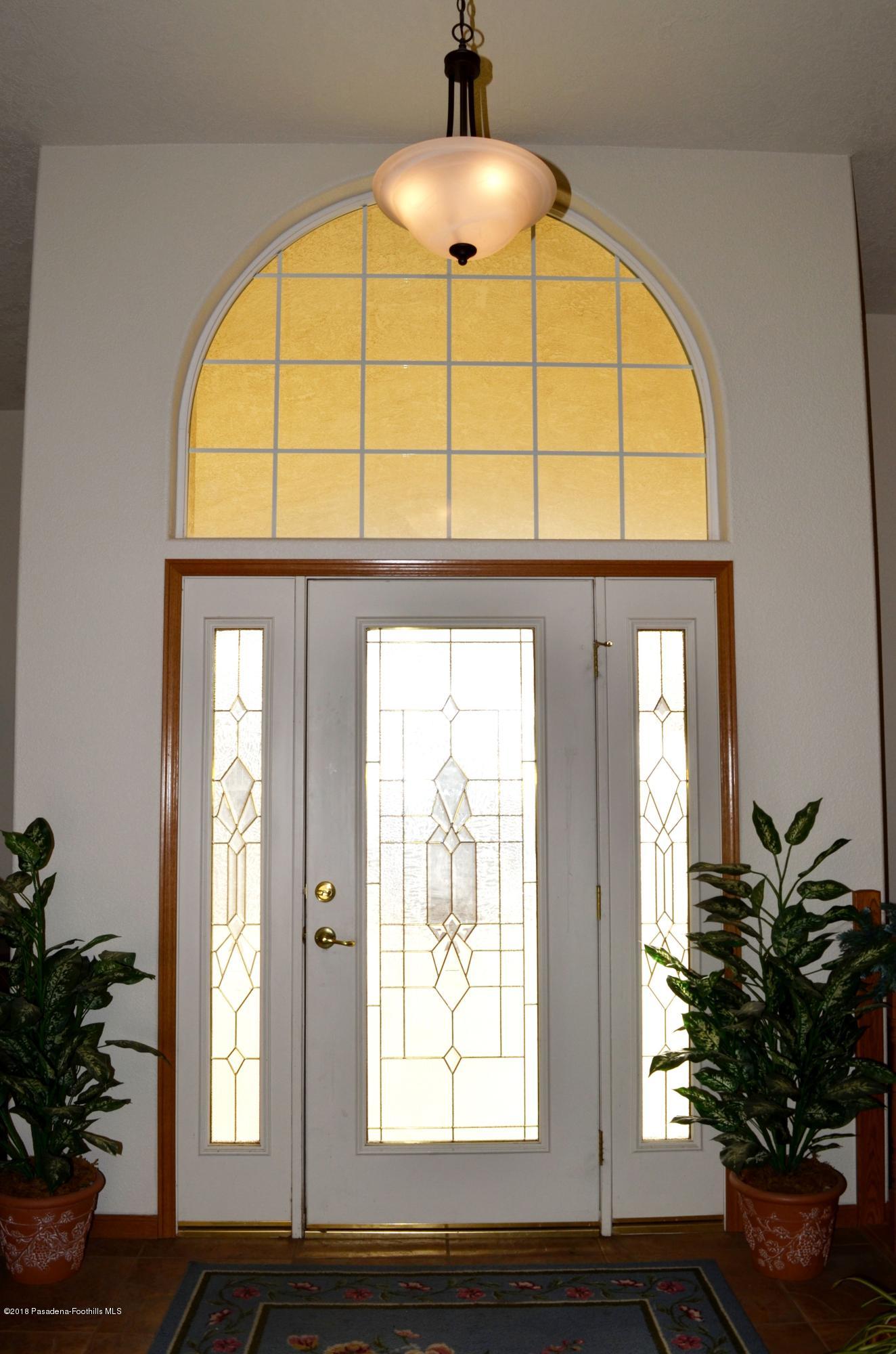 10050 Adobe Road Oak Hills, CA 92344 - Photo 14 of 20 DSC_3672