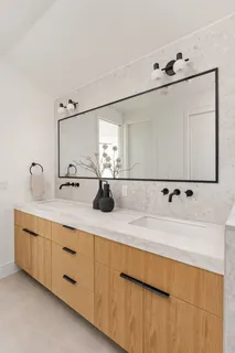$925,000 | 1610 Harvey Street, Unit 1, Austin, TX 78702