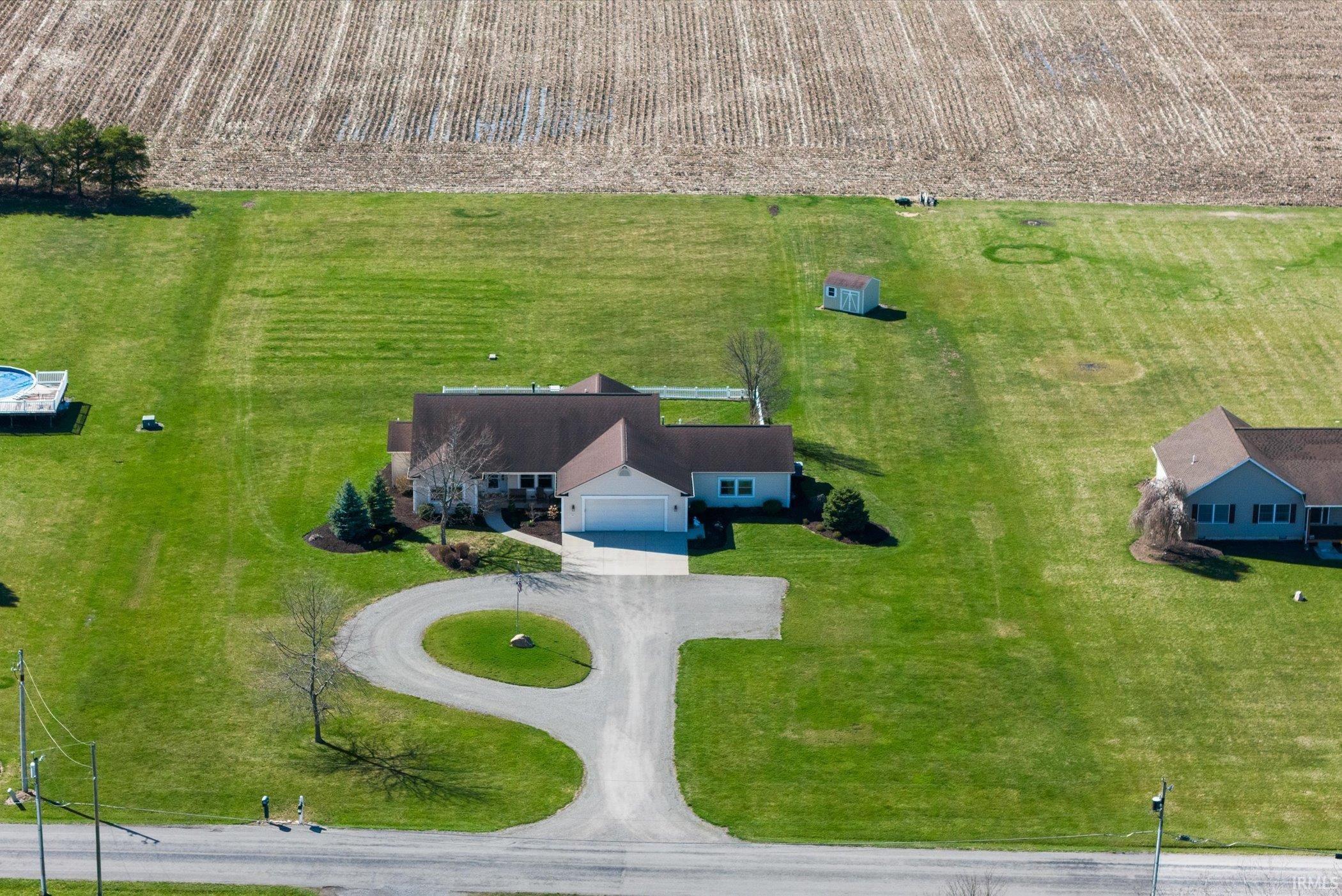 9508 Hartzell Road Fort Wayne, IN 46816 - Photo 34 of 36