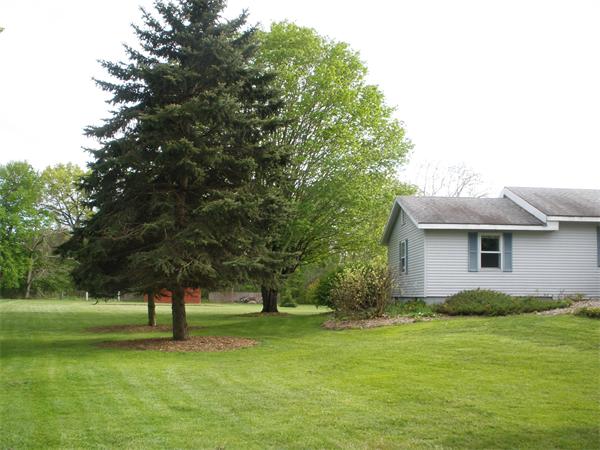27 Huntington Road Hadley, MA 01035 - Photo 3 of 28 Gallery Image 3