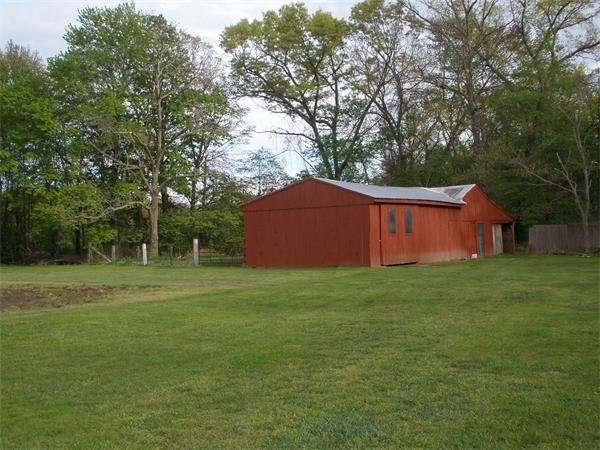 27 Huntington Road Hadley, MA 01035 - Photo 7 of 28 Gallery Image 7