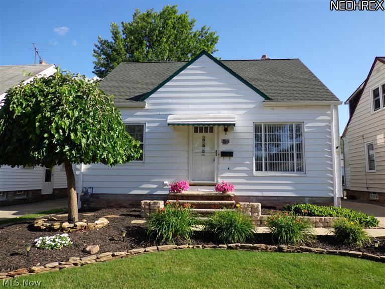 5715 Ridgewood Avenue Parma, OH 44129 - Photo 2 of 23