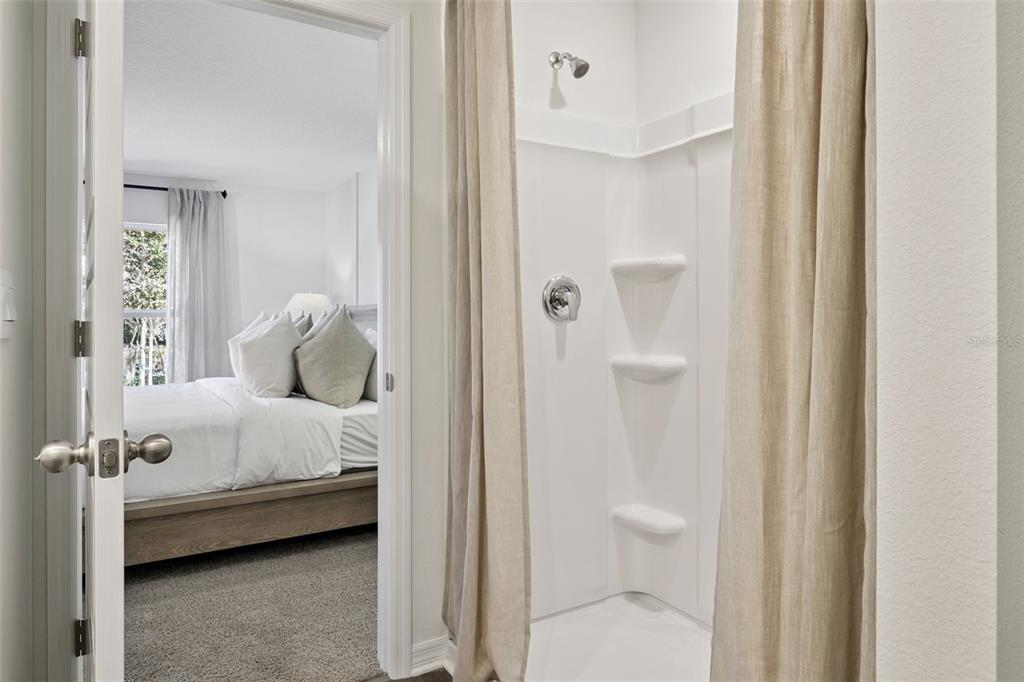 3419 Nettle Loop Tavares, FL 32778 - Photo 24 of 29 a bathroom with a tub