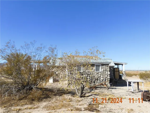$80,000 | 49700 Center Drive, Newberry Springs, CA 92365