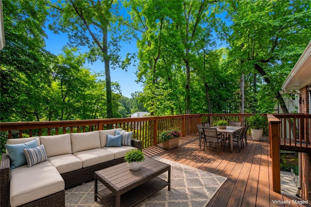 4589 Holliston Road Dunwoody, GA 30360 - Photo 13 of 43