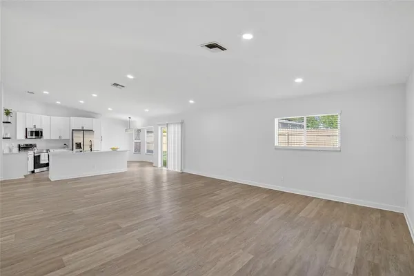 $410,000 | 1140 La Salle Street, Clearwater, FL 33755