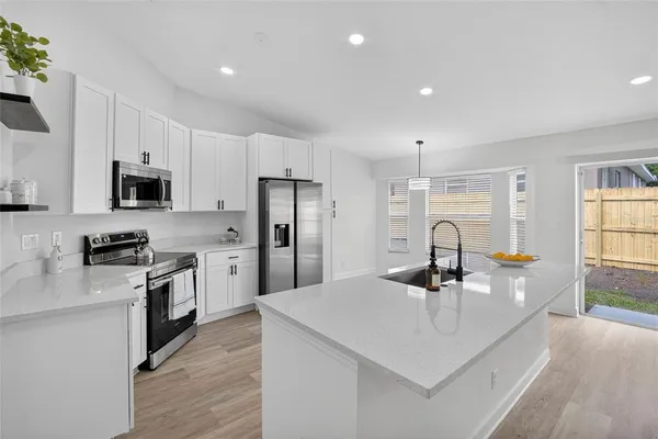 $410,000 | 1140 La Salle Street, Clearwater, FL 33755