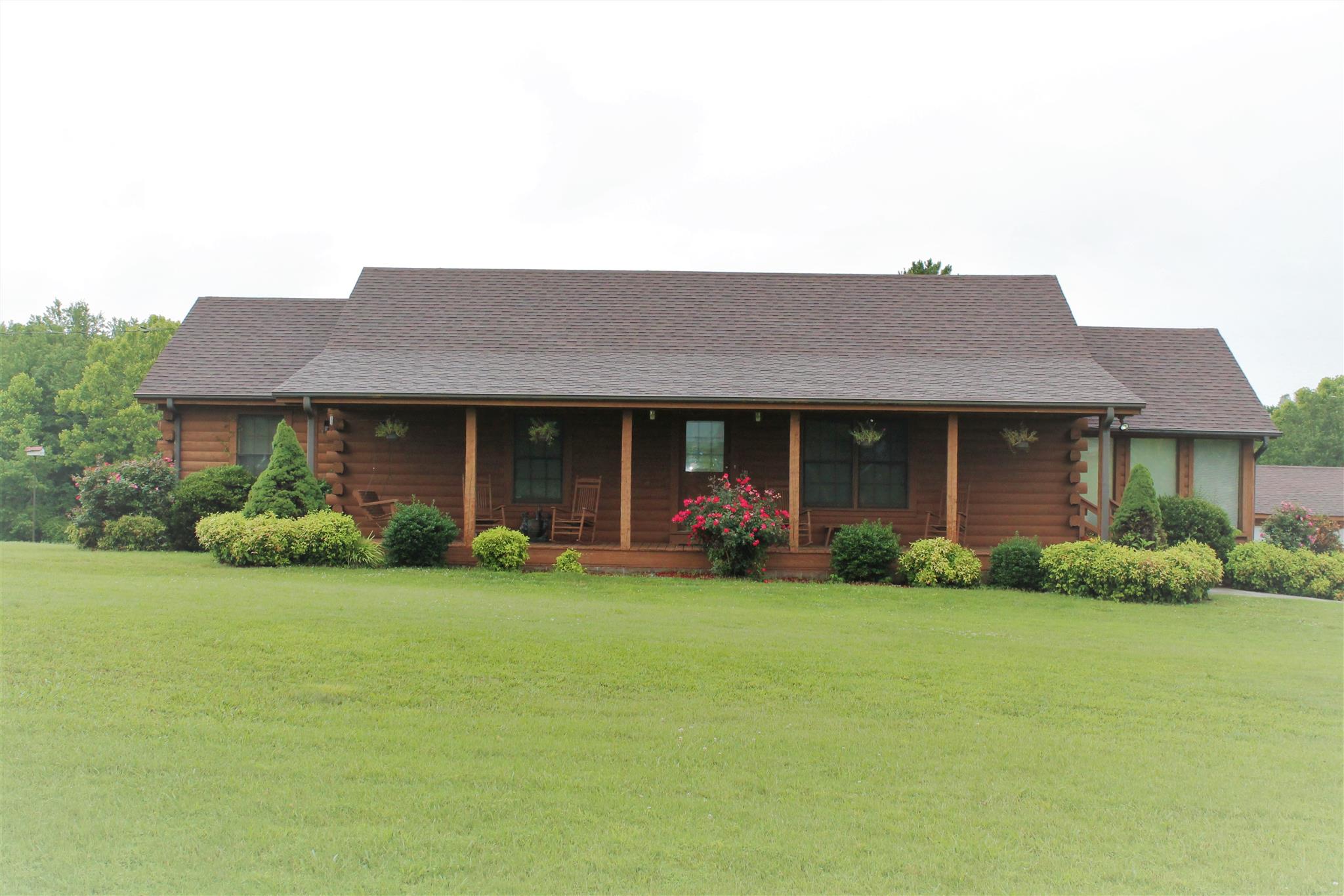 1913 Abiff Road Burns, TN 37029 - Photo 2 of 27 Gallery Image 2
