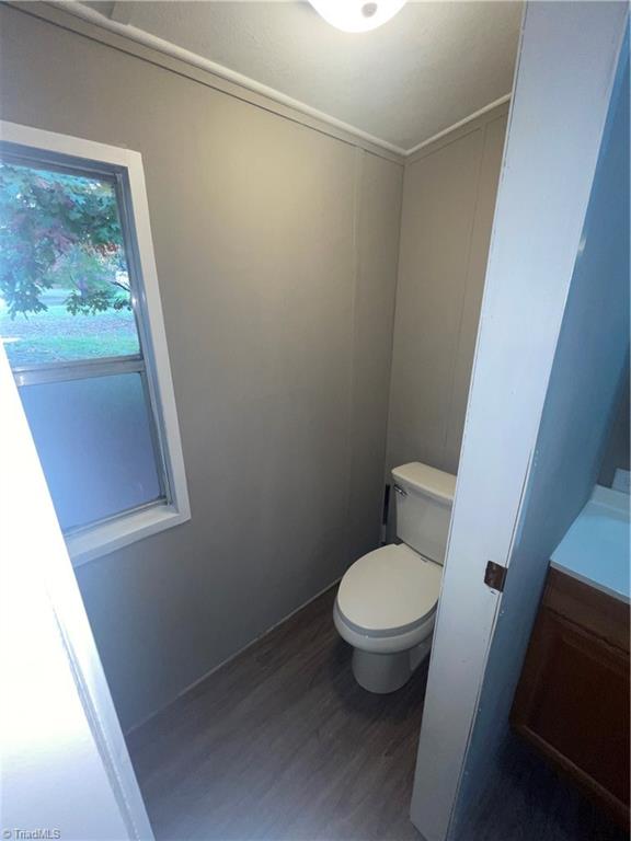 246 West Grove Road Lexington, NC 27295 - Photo 11 of 22 Master Bathroom