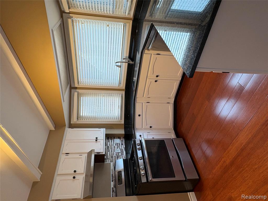 2090 Cumberland Road Rochester, MI 48307 - Photo 13 of 25