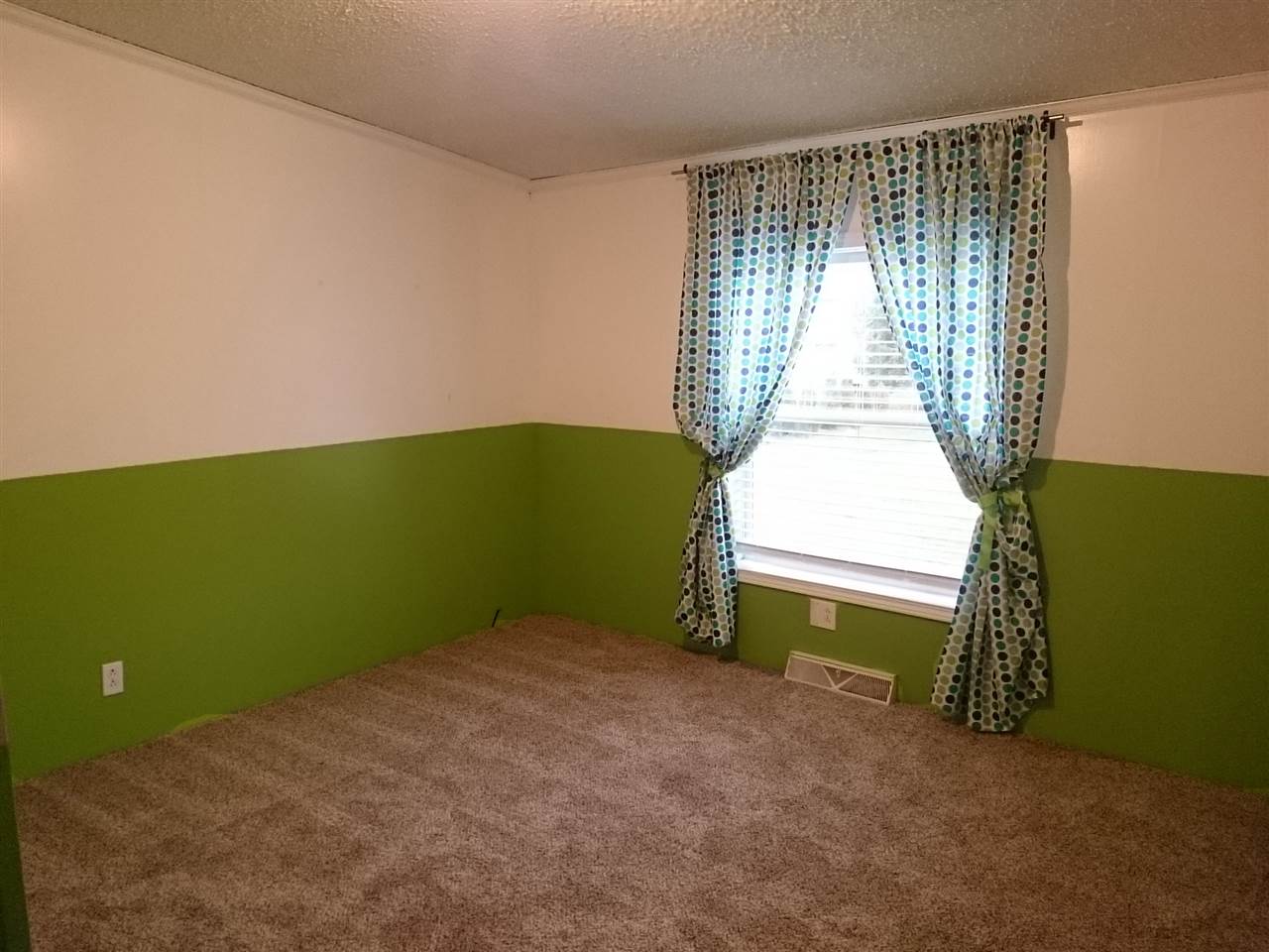 10330 Pittsburg Road Durand, MI 48429 - Photo 19 of 58 31305444-18.JPG
