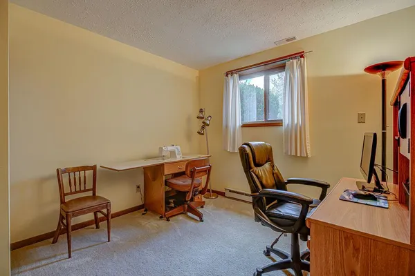 $329,000 | 19271 Hampton Drive, Lawrenceburg, IN 47025