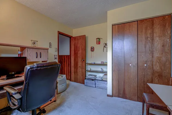 $329,000 | 19271 Hampton Drive, Lawrenceburg, IN 47025