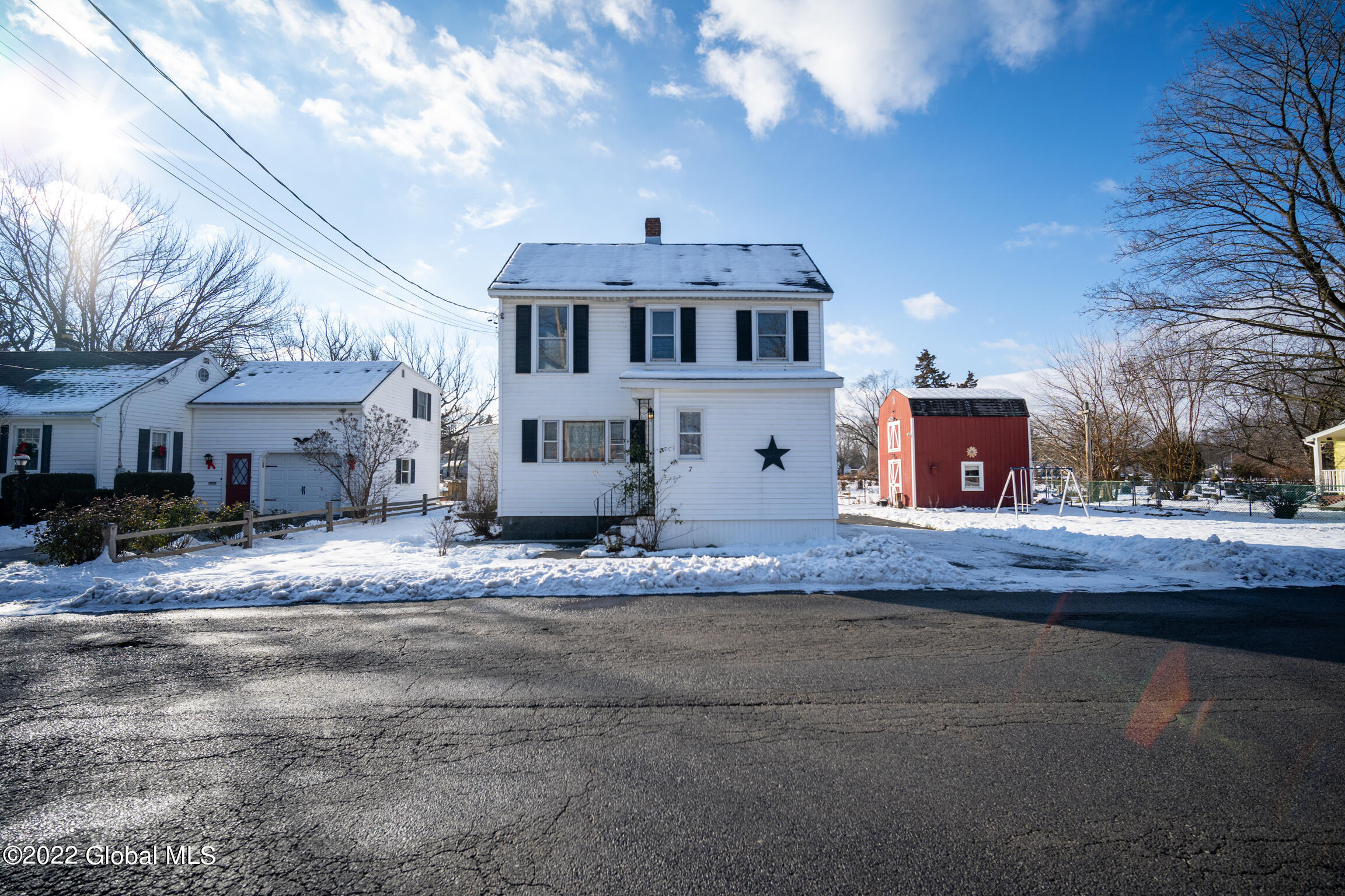 7 Albermarle Road Scotia, NY 12302 - Photo 1 of 33 7 Albermarle Rd Scotia NY mls-1