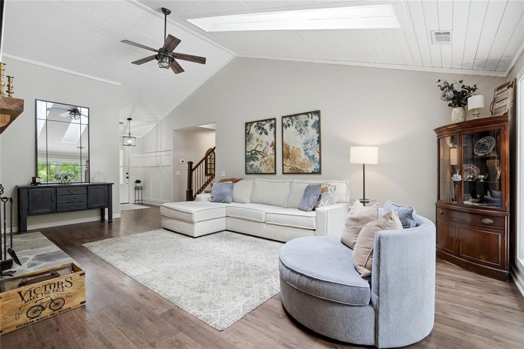 8915 Bayview Court Gainesville, GA 30506 - Photo 10 of 39