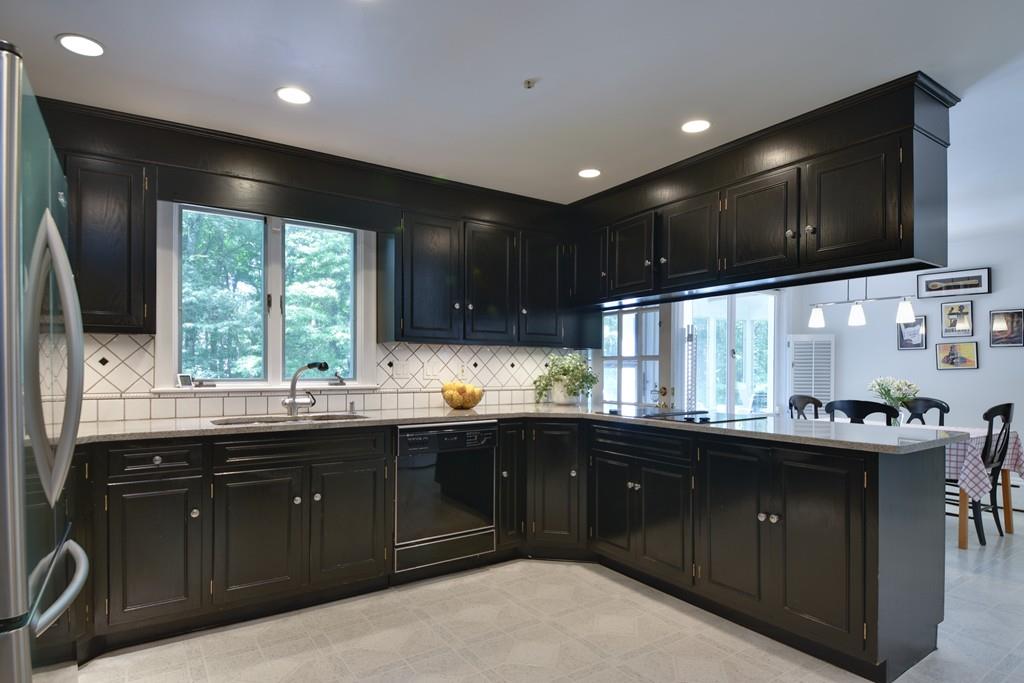 9 Lantern Road Framingham, MA 01702 - Photo 8 of 33 Gallery Image 8