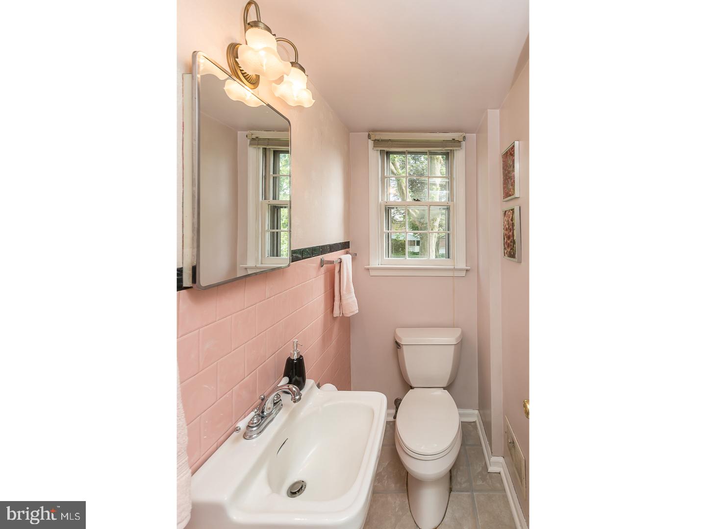 321 Harrington Road Havertown, PA 19083 - Photo 10 of 21 Bathroom