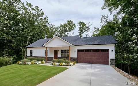 $350,000 | 31426 Hickory Court, Foristell, MO 63348